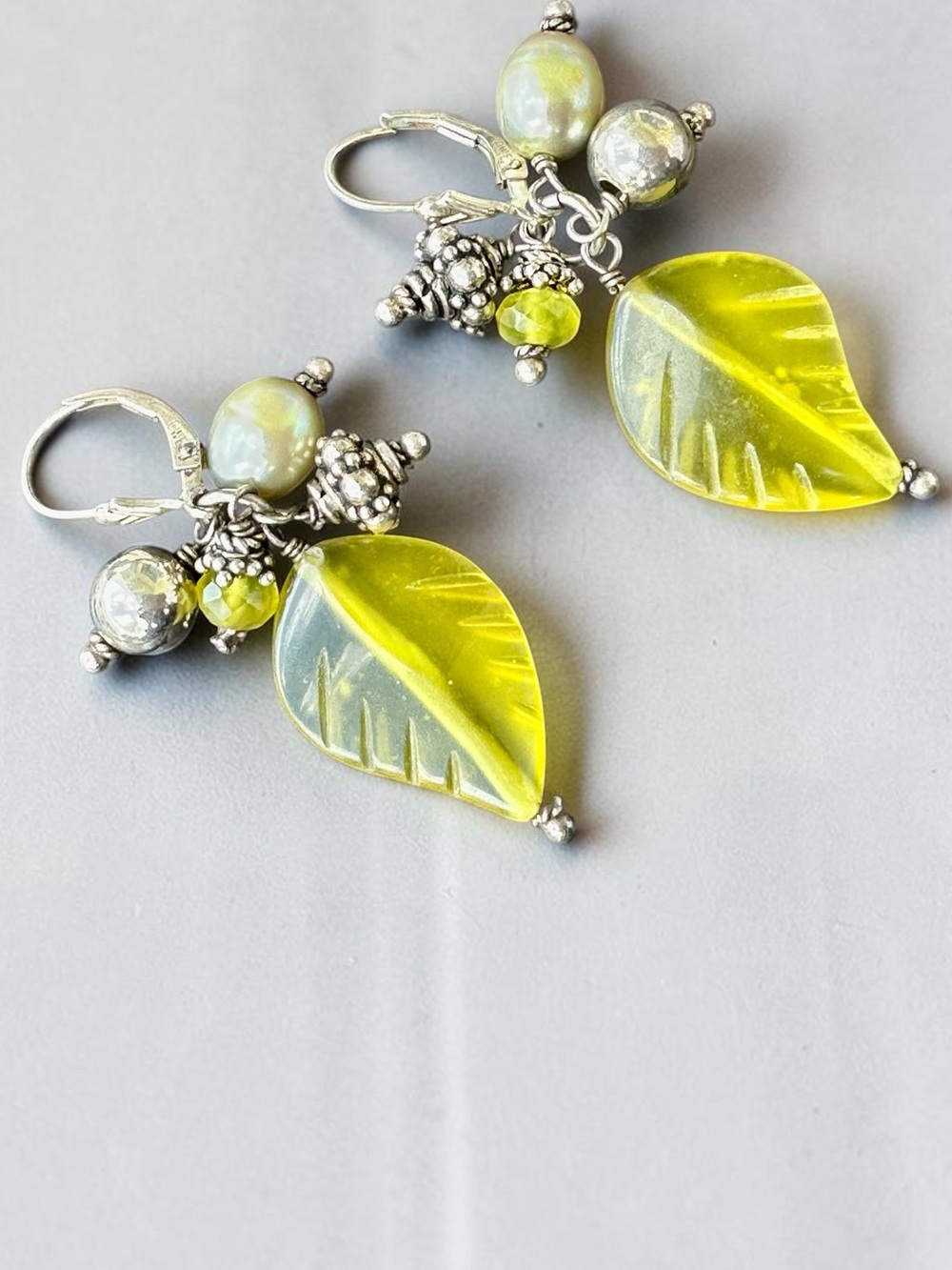 Vintage CWE 925 Sterling Silver Dangle Earrings – Genuine Gray Pearl & Yellow Le